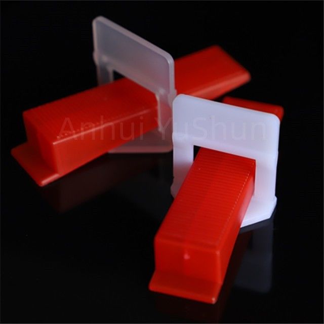 Clips e cune di livellamento di piastrelle in plastica da 1,5 mm multicolore utilizzati per pavimenti e pareti