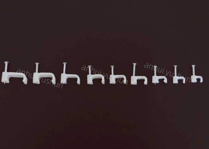 Clips di cavi in plastica per la gestione dei cavi interni / esterni