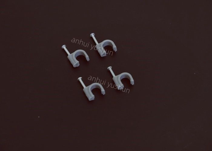 Clips per cavi in plastica di alta durata da 4 mm a 25 mm per la gestione dei cavi interni ed esterni
