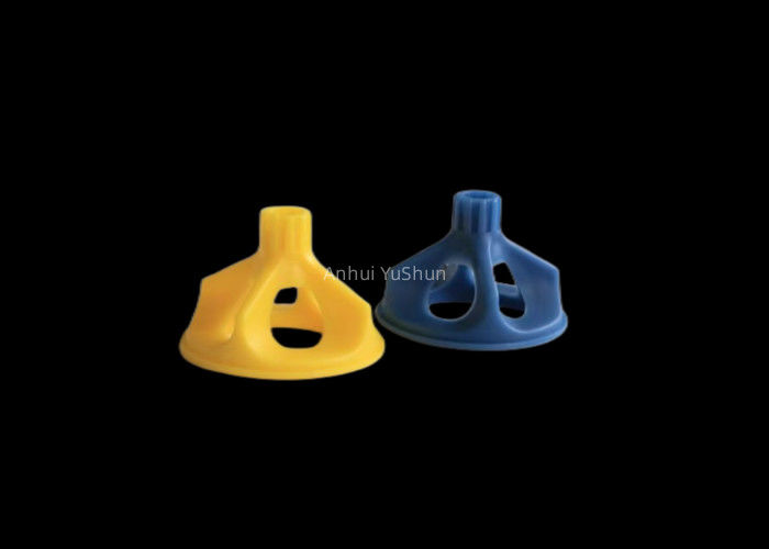 Distanziatori e cappucci rotatori del sistema di Floor Tile Leveling dell'esperto di comunicazione politica per l'installazione delle piastrelle di ceramica