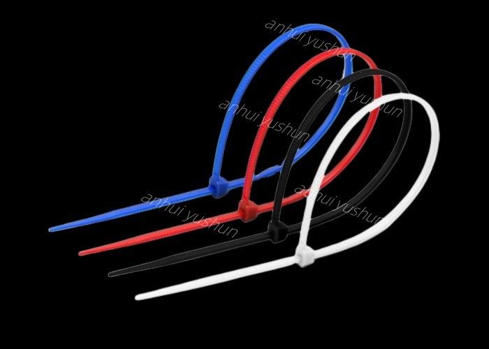 Il forte auto che chiude gli involucri a chiave di plastica resistenti dello zip delle fascette ferma-cavo del nylon 66 non si rompe mai